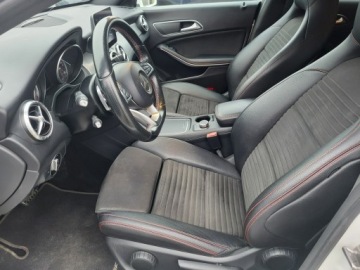 Mercedes CLA C117 Shooting Brake Facelifting 2.0 220 184KM 2018 Mercedes CLA 220 4 MATIC, Automat, AMG Pakiet, zdjęcie 22