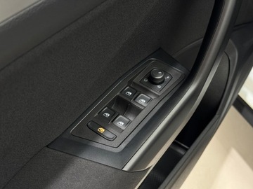 Volkswagen T-Roc I SUV Facelifting 1.5 TSI ACT 150KM 2023 Volkswagen T-Roc Life / ACC / Kamera cofania / Asy, zdjęcie 18