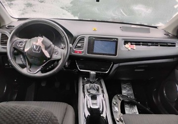 Honda HR-V II SUV 1.5 i-VTEC 130KM 2017 Honda HR-V 2017r, 1.5 Benzyna. Uszkodzony przod. 1.5 Benzyna 130KM, zdjęcie 5