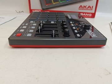 USB/MIDI-контроллер Akai MPD 226