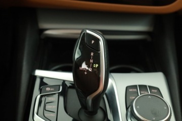 BMW Seria 5 G30-G31 Touring 530d 265KM 2018 BMW 5 530d, 261 KM, Automat, Skóra, Navi, Klima, zdjęcie 12