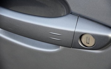 Peugeot 5008 II Crossover 1.6 THP 180KM 2020 Peugeot 5008 SKORA Alusy LED Navi. BLIS linne assist Grzane fotele 1.6, zdjęcie 13