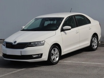 Skoda Rapid II Liftback Facelifting 1.0 TSI 110KM 2019 Skoda Rapid 1.0 TSI, Salon Polska, Serwis ASO, zdjęcie 1