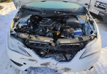 Seat Ibiza IV Hatchback 5d Facelifting 1.2 TDI CR 75KM 2014 Seat Ibiza 2014r, 1.2 TDI. Uszkodzony przod. 1.2 Diesel 75KM, zdjęcie 4