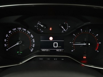 Citroen C5 Aircross SUV 1.5 BlueHDI 131KM 2018 Citroen C5 Aircross 1.5 Blue-HDi Live Klimatyzacja, zdjęcie 21