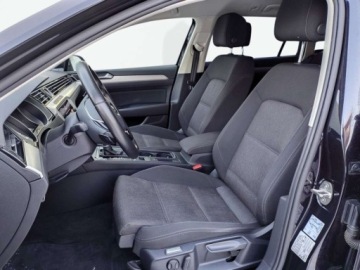 Volkswagen Passat B8 Variant 1.8 TSI BlueMotion Technology 180KM 2018 Volkswagen Passat Variant Salon PolskaFaktura VATmaly przebiegZadbanyFull, zdjęcie 9