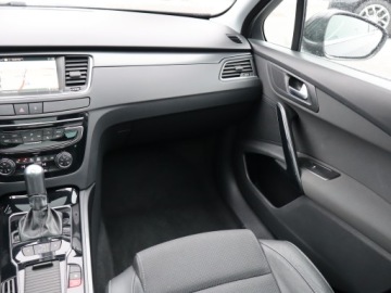 Peugeot 508 I SW Facelifting 2.0 BlueHDi 180KM 2015 Peugeot 508 2.0 BlueHDi, 178 KM, Automat, Skóra, zdjęcie 7