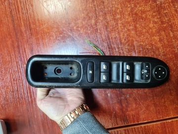 PANEL PRZEŁĄCZNIK SZYB PEUGEOT 206 5326970475