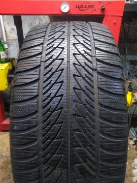 Goodyear UltraGrip 8 Performance 285/45 R20 6,6mm