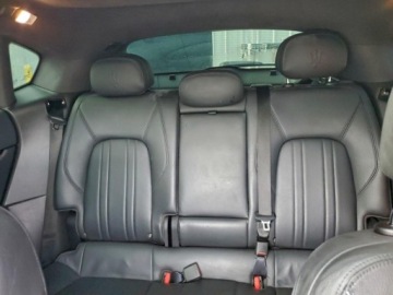 Maserati Levante 2022 Maserati Levante GT, 2022r., 4x4, 3.0L 3.0 Benzyna 345KM, zdjęcie 8