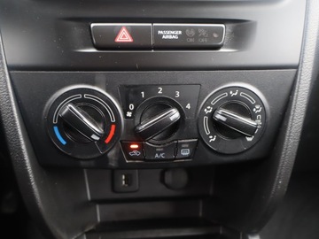 Suzuki Vitara III SUV 1.6 VVT 120KM 2015 Suzuki Vitara 1.6 VVT, Salon Polska, Serwis ASO, zdjęcie 12