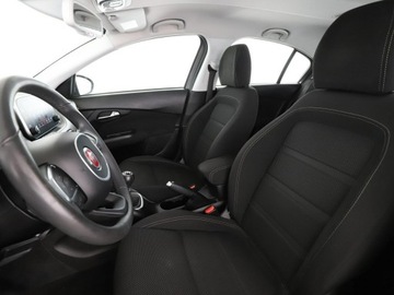 Fiat Tipo II Hatchback 1.4 T-Jet LPG 120KM 2018 Fiat Tipo Lounge grzane fotele niski przebieg, zdjęcie 12