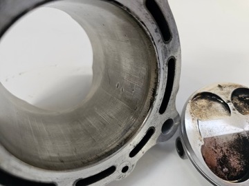 Kawasaki KXF 250 04-06 Цилиндр поршень