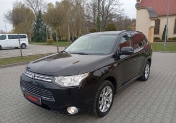 Mitsubishi Outlander III 2014 Mitsubishi Outlander Zarejestrowany - ubezpieczony - automat - 2,0 - 121 KM, zdjęcie 2