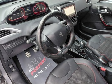Peugeot 2008 I SUV Facelifting 1.2 PureTech 110KM 2018 Peugeot 2008 GT Line Kamera Navi Klimatronik ParkAssist 1.2 Benzyna 110KM, zdjęcie 10
