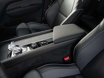 Volvo XC60 II 2025 VOLVO XC60 B5 AWD Ultra Black Edition Suv 2.0 (264KM) 2025, zdjęcie 15