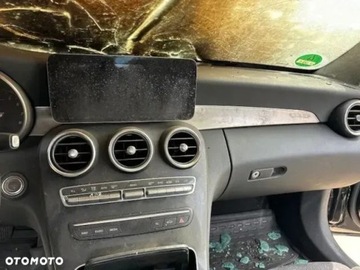 Mercedes Klasa C W205 Limuzyna Facelifting 1.6 C180 156KM 2019 Mercedes-Benz Klasa C 1.6 Benzyna 156KM, zdjęcie 9