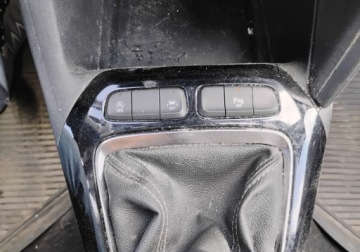 Opel Corsa F Hatchback 5d 1.2 75KM 2022 Opel Corsa 2022r, SALON POLSKA. Lekko poobijana. Jezdzi. VAT 23 brutto, zdjęcie 13