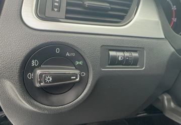 Skoda Rapid II Liftback Facelifting 1.0 TSI 110KM 2018 Skoda RAPID 1.0 TSI 110 KM 6 bieg.manual. Ambition Benzyna 110KM, zdjęcie 14