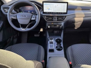 Ford Kuga III SUV Facelifting 1.5 EcoBoost 186KM 2025 Od ręki - Titanium 1.5 EcoBoost 186KM / Pakiet Winter, Driver Assistance, zdjęcie 6