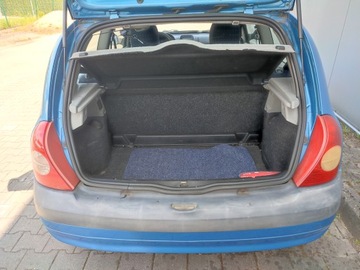 Renault Clio II Hatchback 1.2 i 16V 75KM 2001 Renault Clio Renault Clio II Zadbany, zdjęcie 11