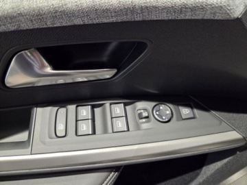 Peugeot 3008 III SUV Hybrid 1.2 Hybrid 145 145KM 2025 Peugeot 3008 1.2 PureTech mHEV GT 145 KM e-DCS6 SalonPL Dealer Gwarancja V, zdjęcie 13