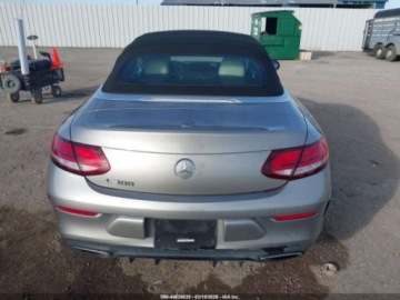 Mercedes Klasa C W205 Kabriolet Facelifting 2.0 300 258KM 2019 Mercedes-Benz Klasa C MERCEDES-BENZ C 300 2.0 Benzyna 259KM, zdjęcie 3