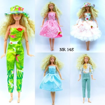 Одежда для кукол - набор из 5 штук.