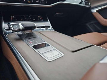 Audi A6 C8 Avant Plug In 2.0 50 TFSI e 299KM 2023 Audi A6 Avant dach panoramiczny, kamery 360, BO, matrixy, aktywny tempomat, zdjęcie 17