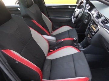 Skoda Rapid II Liftback Facelifting 1.0 TSI 110KM 2019 Skoda Rapid Spaceback 1.0 TSI, Xenon, Bi-Xenon, zdjęcie 8