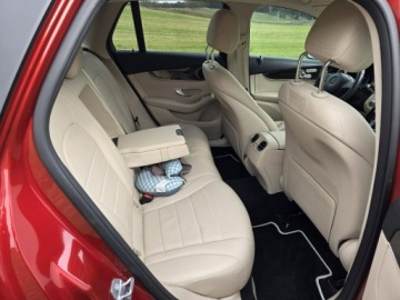 Mercedes GLC C253 2019 Mercedes GLC 300 bardzo zadbany /ceramika/ po serw, zdjęcie 4