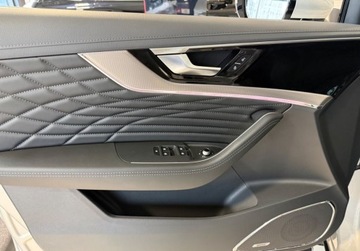 Hongqi HS5 2025 Hongqi HS5 2.0T AWD Demonstracyjny opony zimowe 2.0 Benzyna 218KM, zdjęcie 5