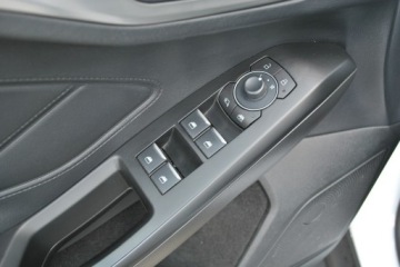 Ford Focus IV Kombi Facelifting 1.0 EcoBoost 125KM 2023 Ford Focus Kombi Titanium 1,5 EcoBlue 120KM ASO GW, zdjęcie 13