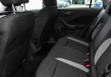 Skoda Scala Hatchback Facelifting 1.0 TSI 95KM 2024 Skoda Scala 1.0 TSI 95KM Selection Reflektory Full LED Smartlink Benzyna, zdjęcie 11