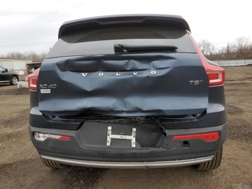 Volvo XC40 2022 Volvo XC 40 T5 Inscription 2022 2.0l 2.0 Benzyna 248KM, zdjęcie 2