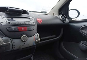 Toyota Aygo I Hatchback 3d 1.0 VVT-i 68KM 2006 Toyota Aygo Toyota Aygo Benzyna 68KM, zdjęcie 10