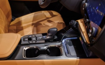 Lexus NX II SUV Facelifting 2.5 450h+ 309KM 2025 Lexus NX 450h Prestige AWD Design Tazuna Premium 2.5 Hybryda Plug-in 309KM, zdjęcie 28