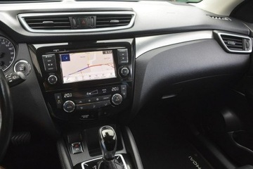 Nissan Qashqai II Crossover Facelifting 1.3 DIG-T  160KM 2019 Nissan Qashqai 1.3 DIG-T automat doinwestowany, zdjęcie 25