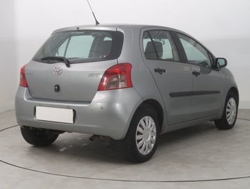 Toyota Yaris II Hatchback 5d 1.3 i VVT-i 86KM 2008 Toyota Yaris 1.3 VVT-i, Salon Polska, Klima, zdjęcie 4