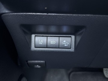 Toyota Yaris III Hatchback 5d Facelifting 2017 1.5 Hybrid 100KM 2019 Toyota Yaris Hybrid 100 Active III (2011-2019) Toy, zdjęcie 17