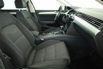 Volkswagen Passat B8 Variant 2.0 TDI 150KM 2015 VW Passat 2.0 TDI, Automat, Navi, Klima, zdjęcie 8
