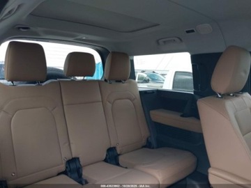 Land Rover Defender IV (L663) 2025 Land Rover Defender 2025r., 4x4, 3.0L 3.0 Hybryda 395KM, zdjęcie 9