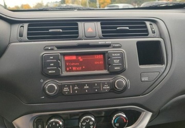 Kia Rio III Hatchback 3d 1.2 DOHC CVVT 85KM 2011 Kia Rio Super stanModel 2012 1.2 Benzyna 84KM, zdjęcie 19