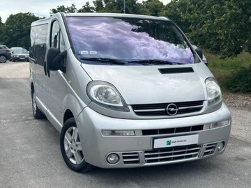 Opel Vivaro A 2006 Opel Vivaro Opel Vivaro kampervan 7 osobowy 3 x klima Westfalia lozko kamp, zdjęcie 14