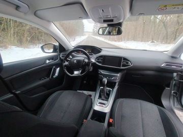 Peugeot 308 II Hatchback 5d 1.2 PureTech 130KM 2017 Peugeot 308 T9 1.2 Benzyna 131KM, zdjęcie 37