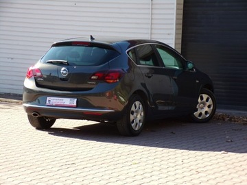 Opel Astra J GTC 1.4 Turbo ECOTEC 140KM 2014 Opel Astra FUUL OPCJA COSMO I WŁAŚĆ 2014R, zdjęcie 11