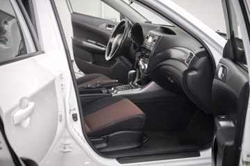 Subaru Impreza III Hatchback 2.0 i 150KM 2010 Subaru Impreza XV 2.0 150KM 4X4 AUTOMAT przebieg 135 tys km SPORTOWE FOTELE, zdjęcie 12