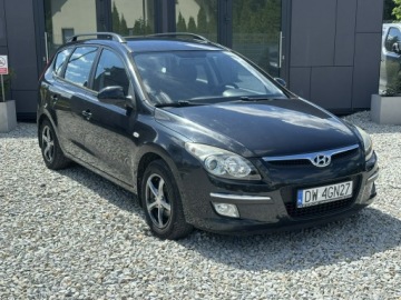 Hyundai i30 I CW 1.6 DOHC CVVT 126KM 2009 Hyundai i30 1.6 16V MPI 126KM 2009 serwisowany, zdjęcie 2
