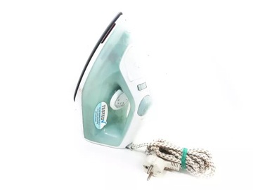ŻELAZKO Z PIONOWYM UDERZENIEM PARY ELECTROLUX EDB1740LG 2400 W