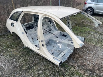 ЧЕТВЕРТЬ КРЫЛА ЗАДНЯЯ КРЫША MERCEDES E CLASS W213
